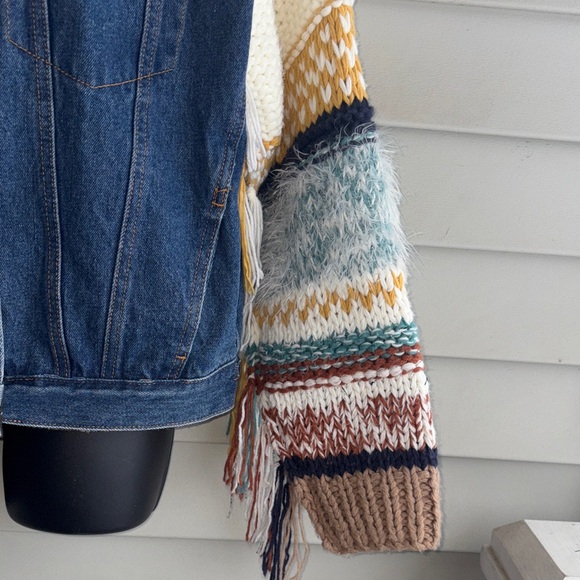 POL Denim Crochet Jacket with Fringe. Size Medium. Great condition. - Picture 11 of 16